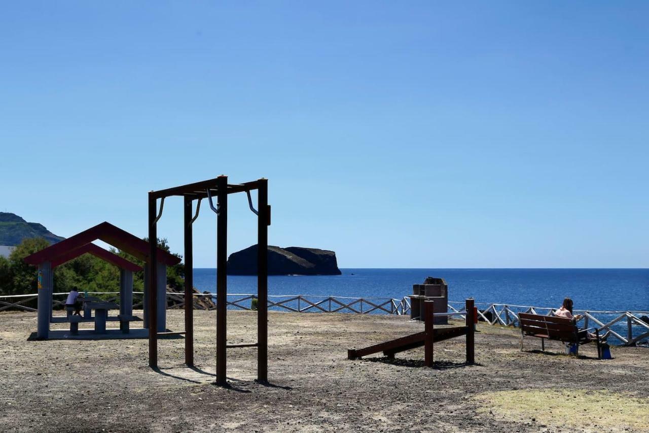 Magnolia - Casa Com Dois Quartos Junto Ao Mar - Renovada Em 2023 Mosteiros  Dış mekan fotoğraf